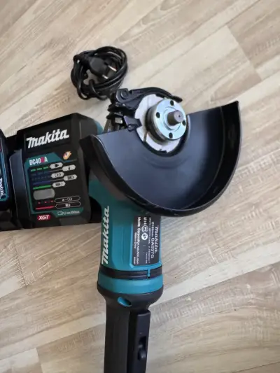 Esmeriladora angular Makita XGT Brushless 40V - miniatura 3
