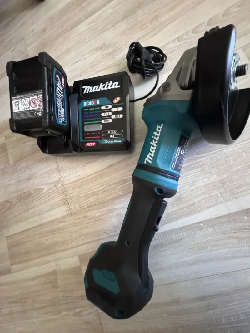Esmeriladora angular Makita XGT Brushless 40V - 4