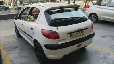 Peugeot 206 usado en buen estado - miniatura 3