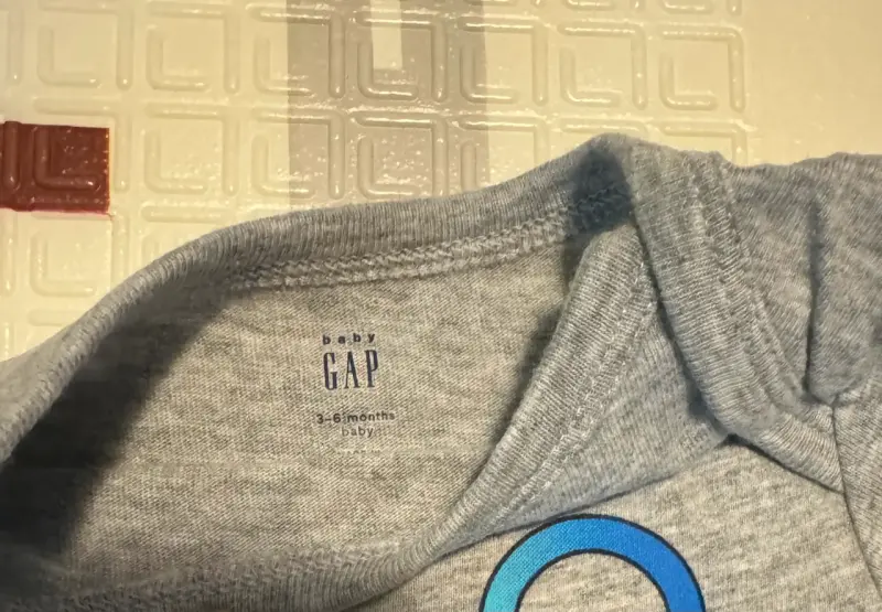 Body de bebé gris Baby Gap 3-6 meses - 3