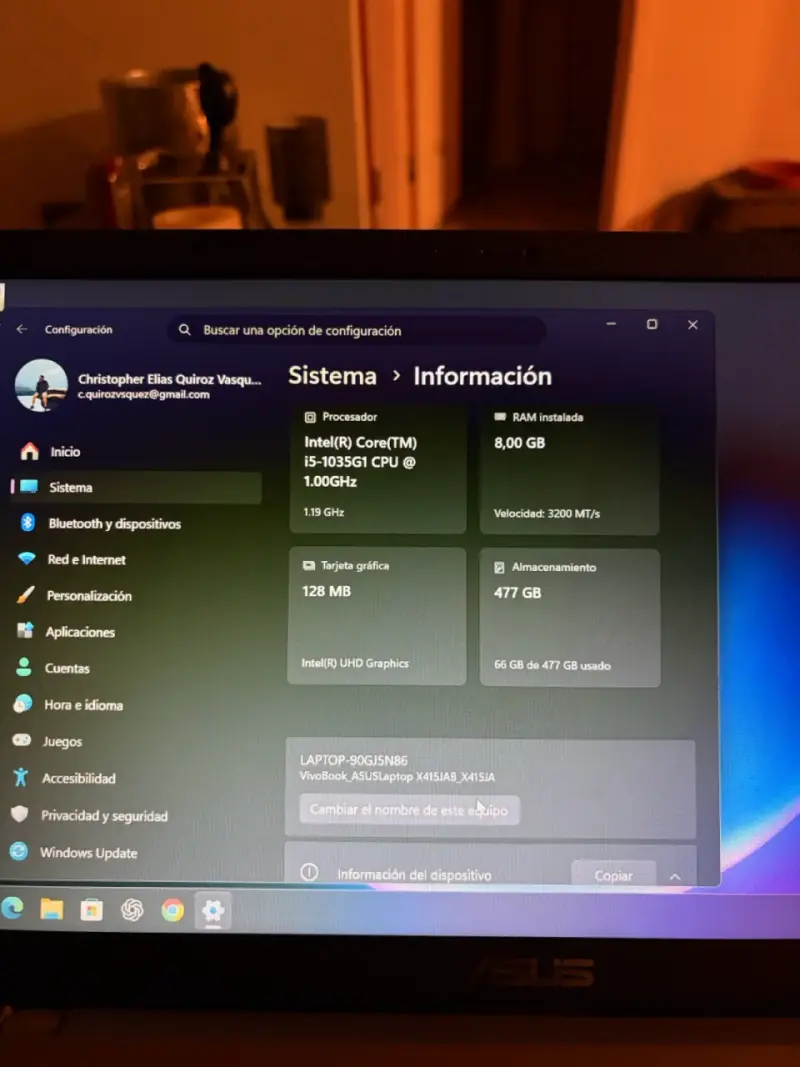 Laptop ASUS Intel Core i5 con cargador - 5