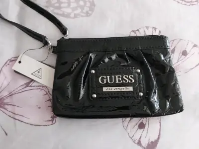 Cartera de mano negra Guess Los Angeles - miniatura 1