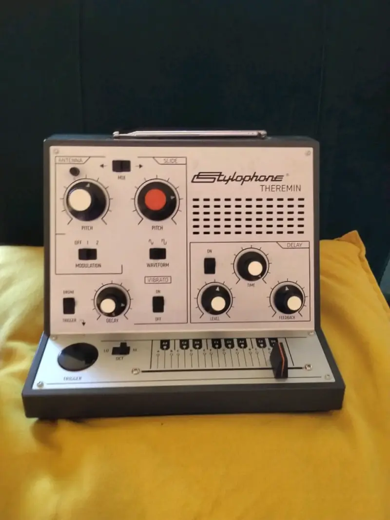 Sintetizador Stylophone Theremin con altavoz - 1