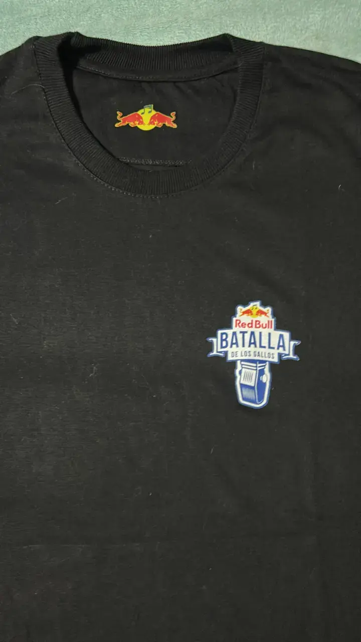 Polera Negra Red Bull Batalla de los Gallos - 2
