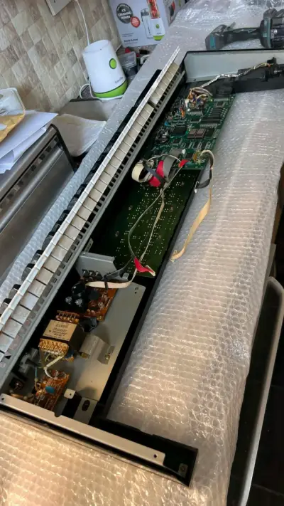 Servicio técnico y reparación de sintetizadores - miniatura 2