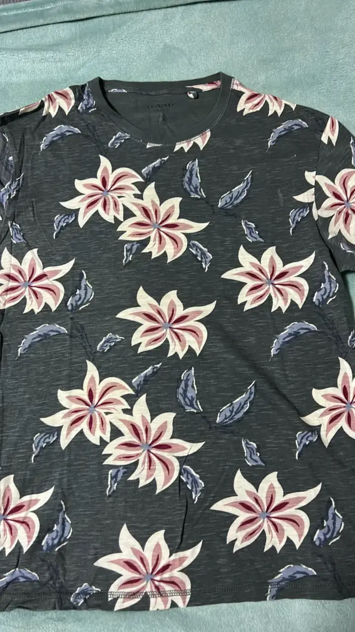 Polera floral gris Alaniz de algodón