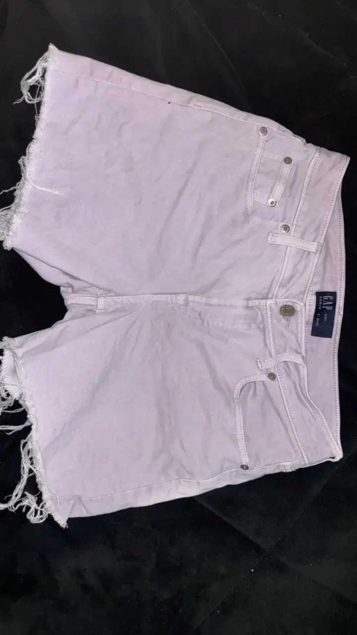 Shorts de mezclilla GAP lila desgastados - 1
