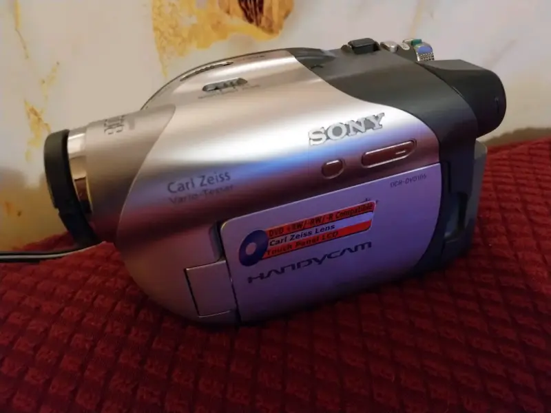 Cámara de video Sony Handycam con bolso - 5