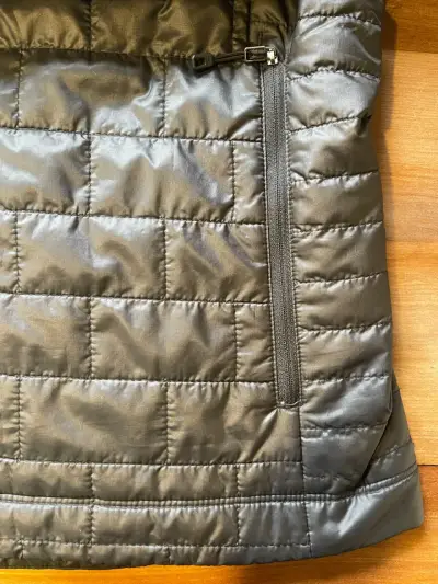 Chaqueta acolchada negra Patagonia mujer talla M - miniatura 3