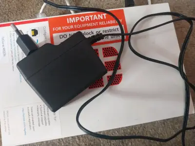 Firewall Fortinet FortiGate 50E con adaptador - miniatura 4