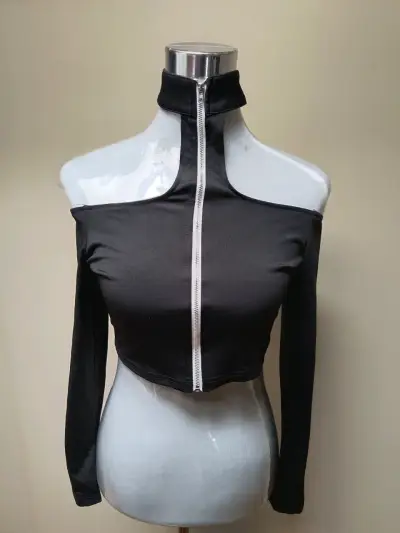 Top negro con cierre frontal y cuello alto - miniatura 1