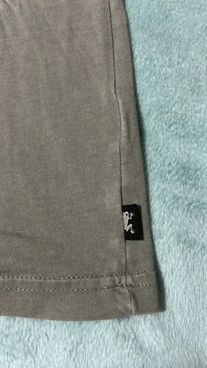 Polera casual Froens Original color gris - 5