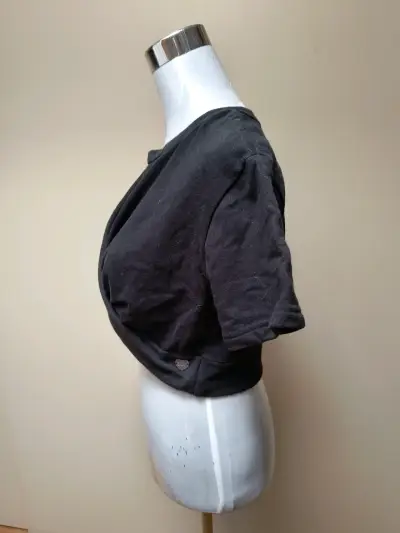 Polera negra cruzada Doo Australia talla M - miniatura 2