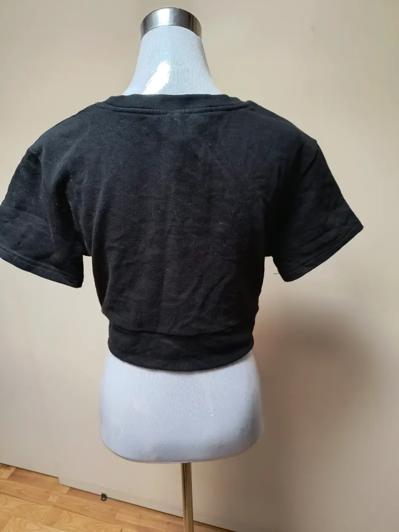 Polera negra cruzada Doo Australia talla M - 3
