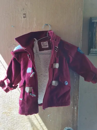 Chaqueta infantil roja con capucha Beach Blue - miniatura 1