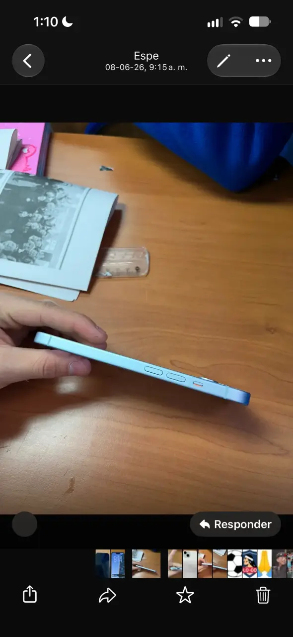 iPhone 15 en buen estado color celeste - 4