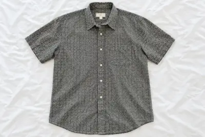 Camisa manga corta estampada GAP para hombre - miniatura 1