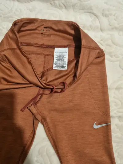 Leggings deportivos Nike Dri-Fit marrón - miniatura 3