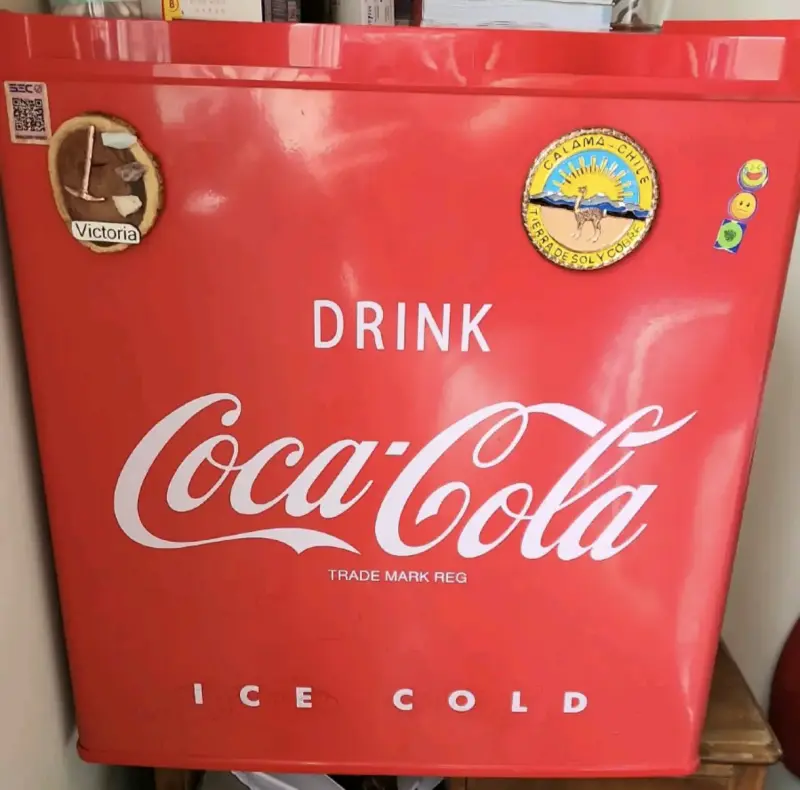 Refrigerador vintage Coca-Cola rojo