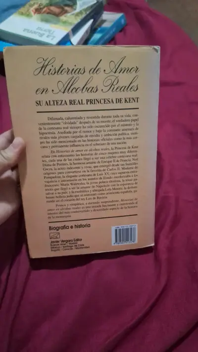 Libro Historias de Amor en Alcobas Reales - miniatura 2