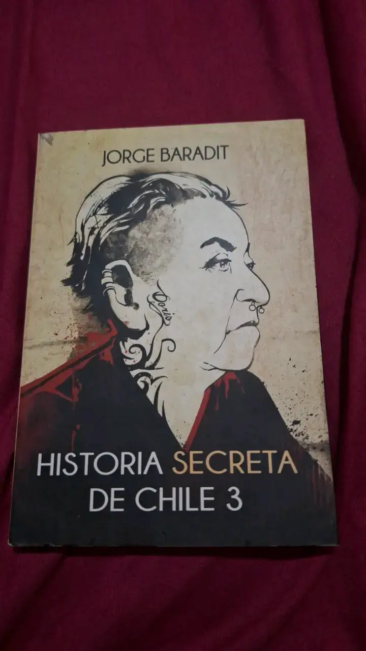 Libro Historia Secreta de Chile 3 por Jorge Baradit - 1