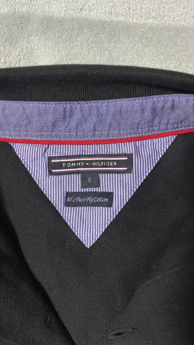 Polera Polo Negra Tommy Hilfiger Talla S - miniatura 3