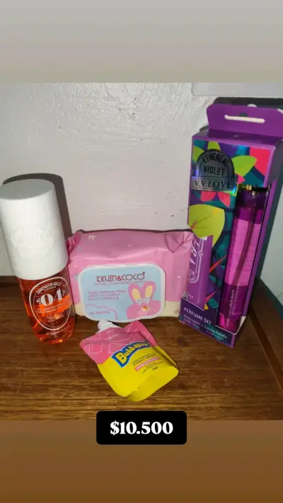 Set de cuidado personal con perfume y toallitas - miniatura 1