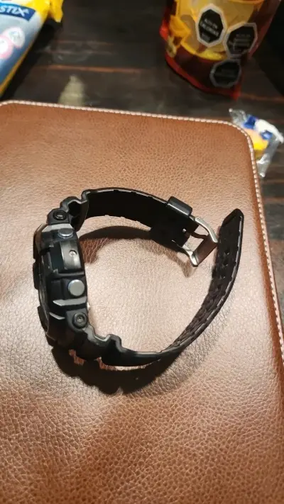 Reloj Casio G-Shock Negro Resistente al Agua - miniatura 2
