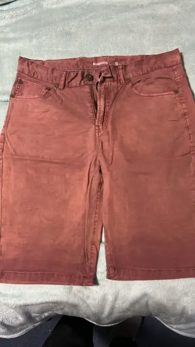 Bermudas color burdeos marca Barbados - miniatura 1