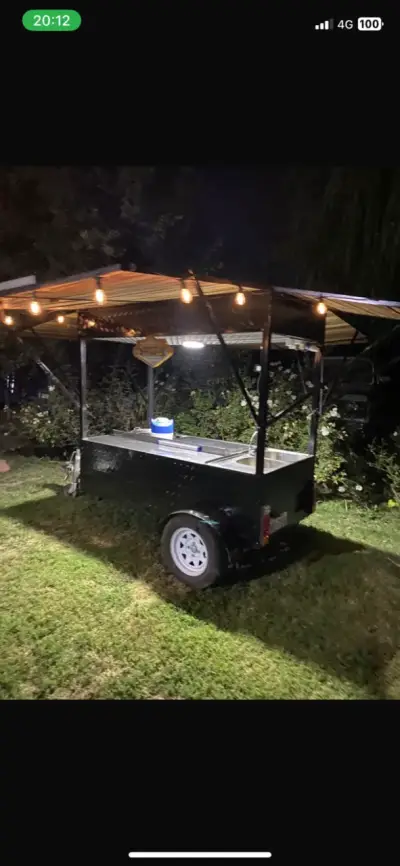 Carro de Comida Móvil con Iluminación - miniatura 1