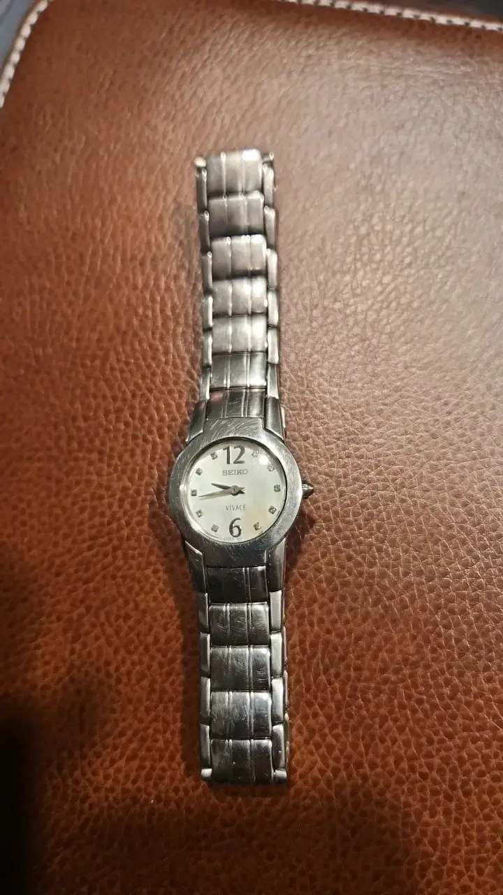 Reloj Seiko Vivace de acero inoxidable - 6