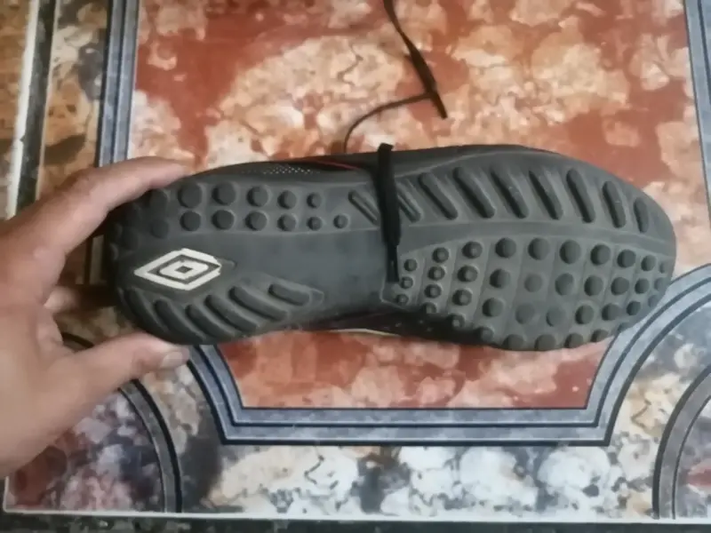 Zapatillas de baby fútbol Umbro negras - 3