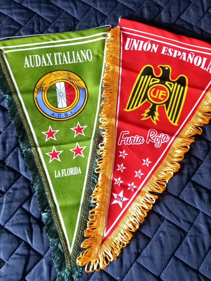 Banderines Unión Española y Audax Italiano - 1
