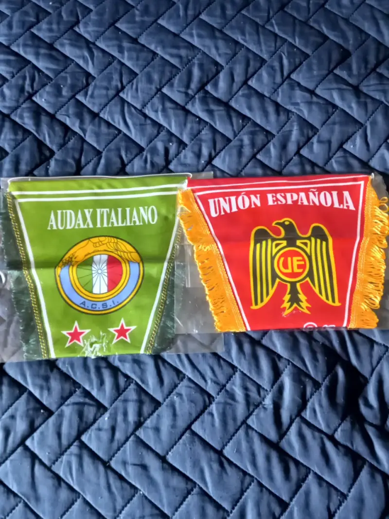 Banderines Unión Española y Audax Italiano - 4