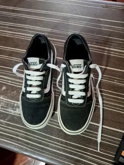 Zapatillas Vans negras clásicas unisex - miniatura 1