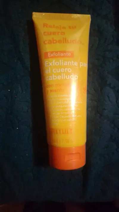 Exfoliante para cuero cabelludo con romero y menta - miniatura 1