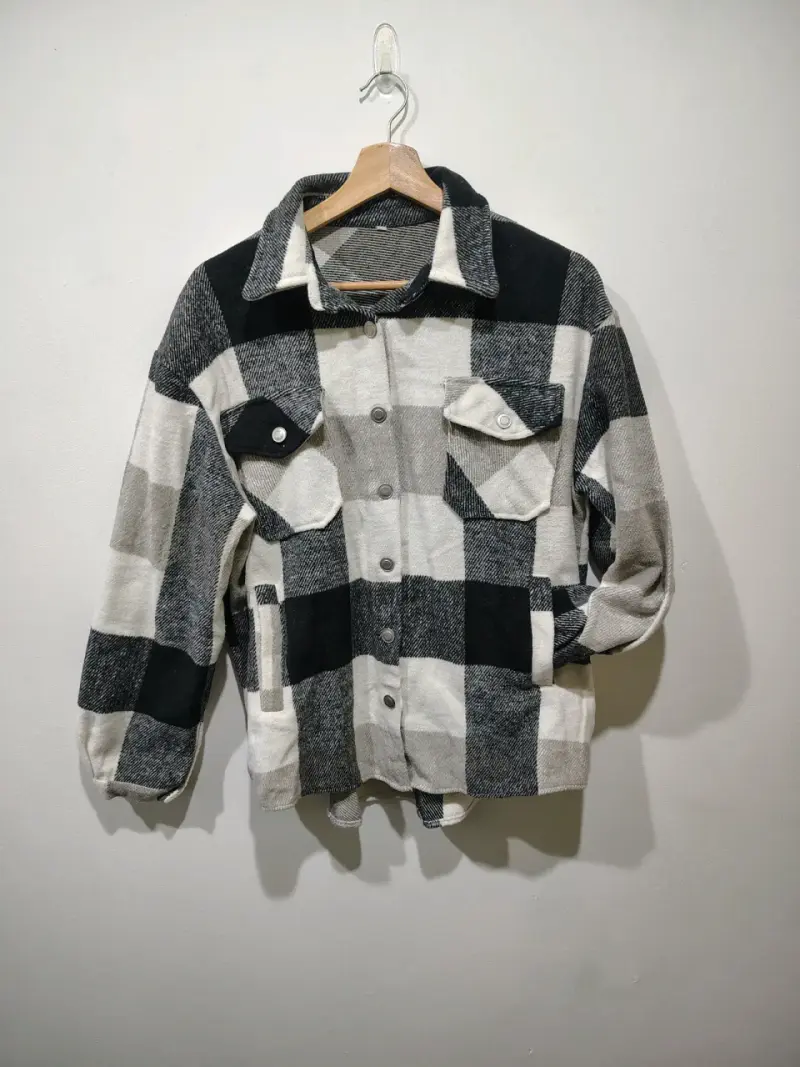 Camisa de franela a cuadros blanco y negro - 2