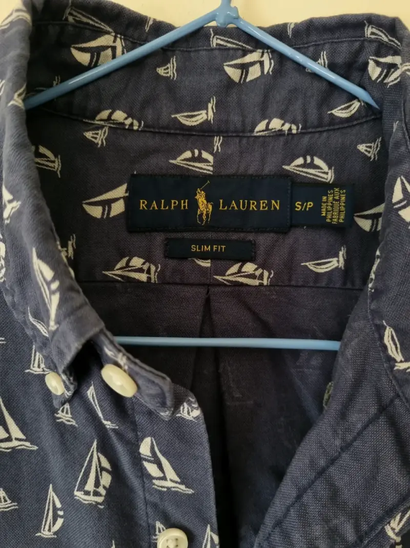 Camisa azul con estampado de veleros para hombre - 3