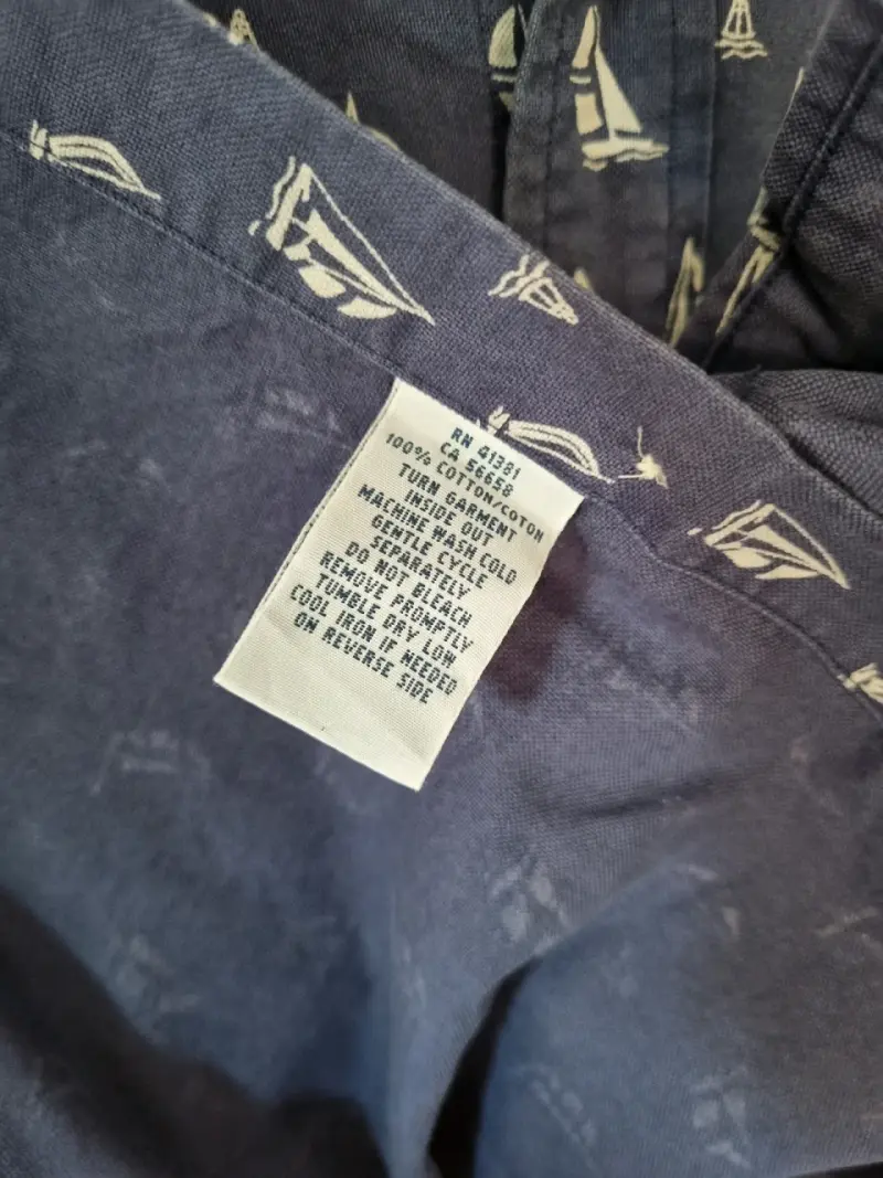 Camisa azul con estampado de veleros para hombre - 5