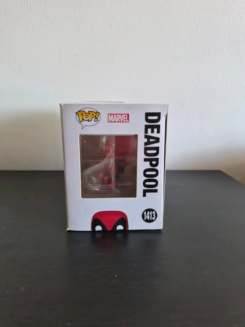 Figura Funko Pop Deadpool Edición Especial - 3