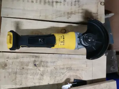 Esmeril inalámbrico Dewalt DCG-413 - miniatura 4