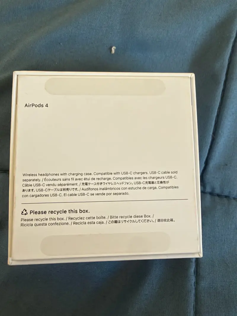 Audífonos inalámbricos AirPods 4 con estuche - 3