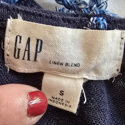 Polera Mezcla Lino Azul Marino GAP Talla S - miniatura 4