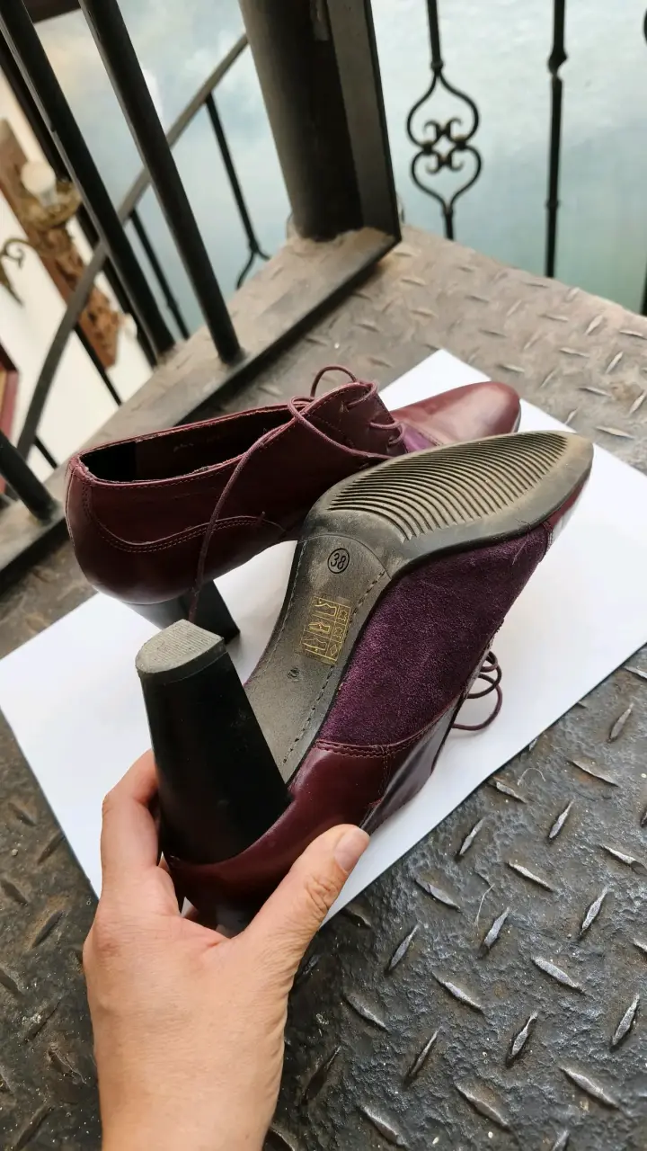 Zapatos de tacón burdeos para mujer - 3