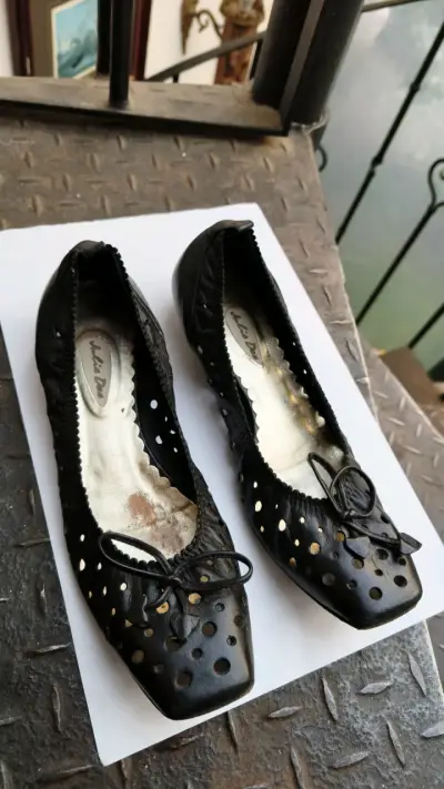 Bailarinas negras con diseño de lunares - miniatura 1