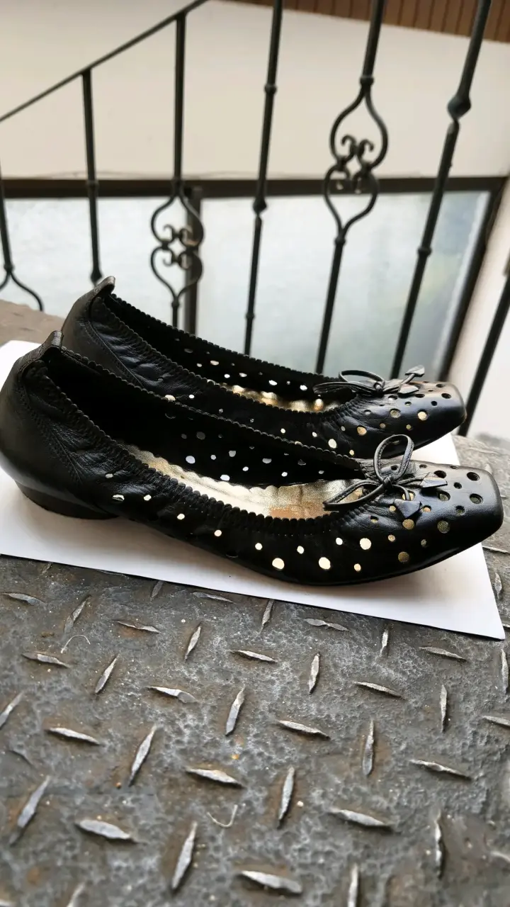 Bailarinas negras con diseño de lunares - 2