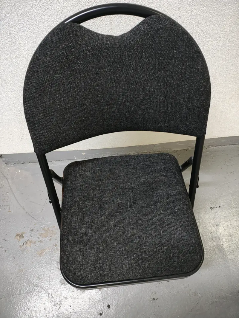 Silla Plegable Negra de Metal y Tela - 3