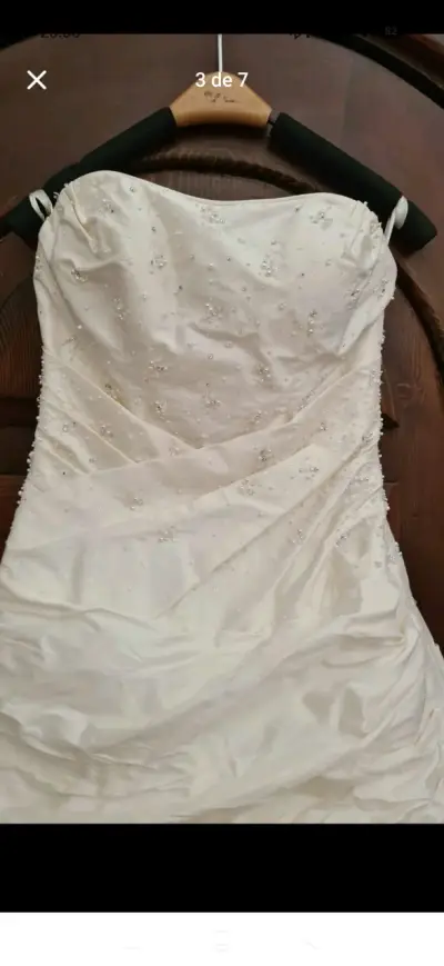 Vestido de Novia Blanco con Detalles Bordados - miniatura 3