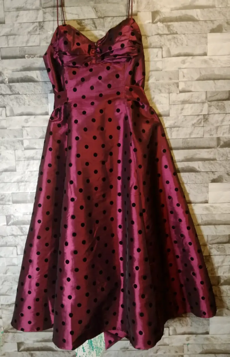 Vestido de fiesta burdeos con lunares - 3