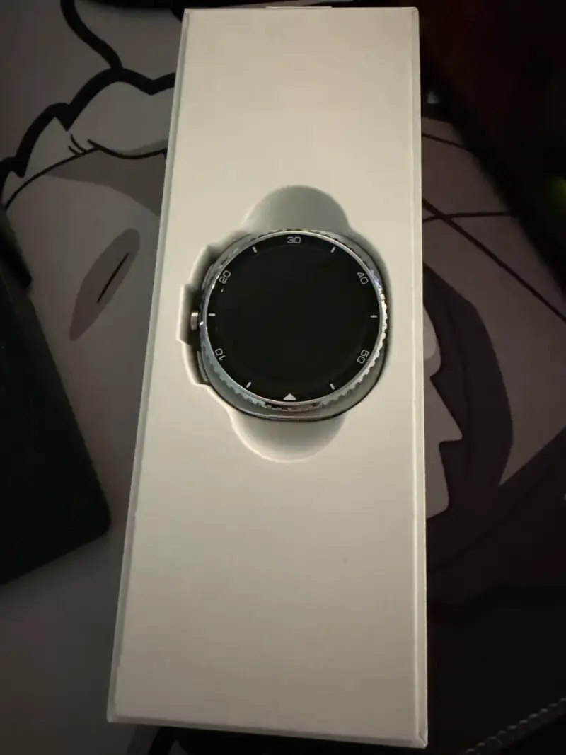 Samsung Galaxy Watch 8 Classic con correa negra - 2